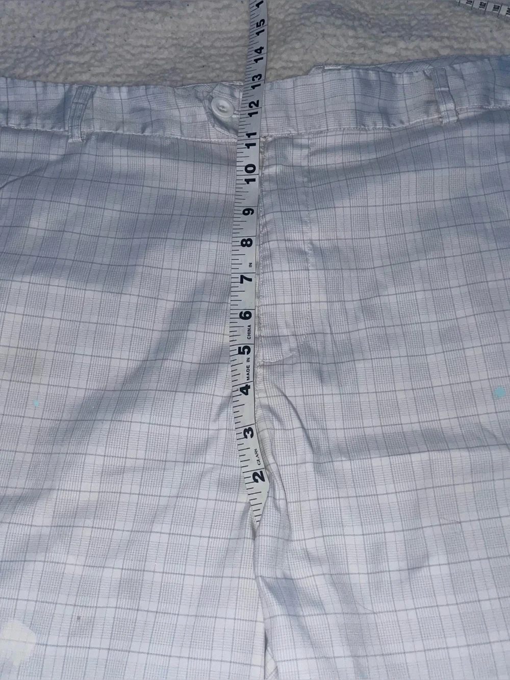 Under Armour Men’s White Plaid Shorts 42W